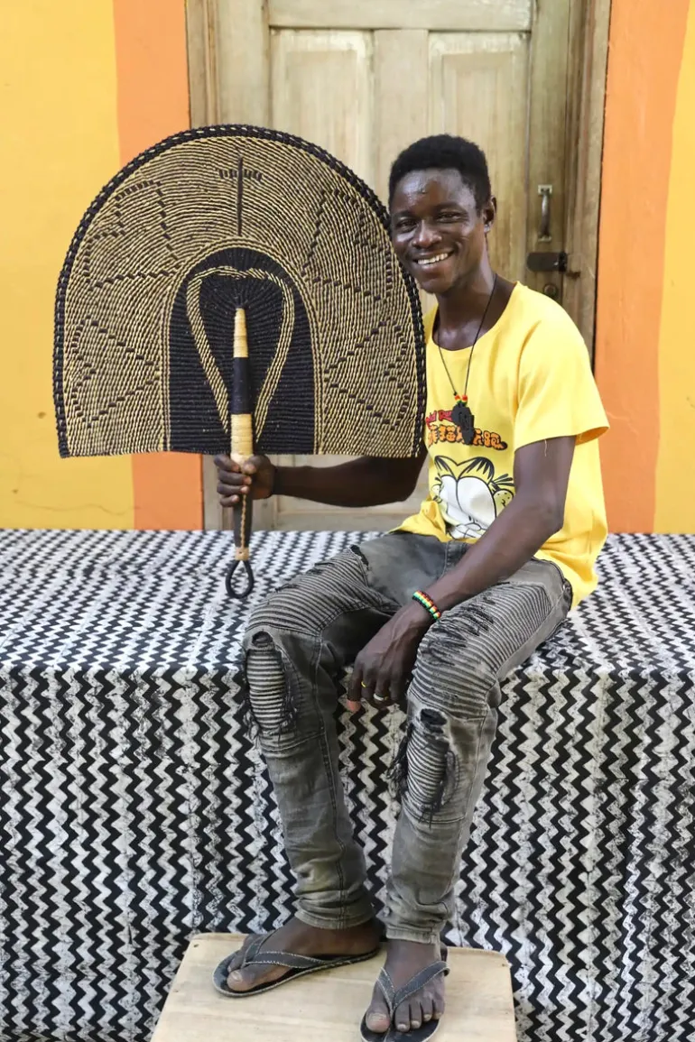 Naba Penga Fan by Ayine Atibillah
