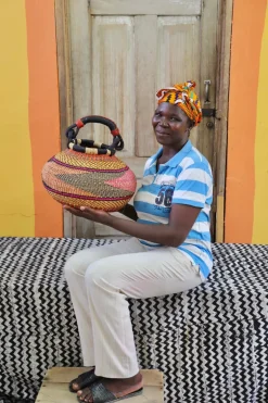 Pot Basket (Medium) by Azumah Nsohnam