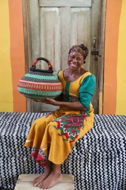 Pot Basket (Medium) by Nmabillah Nsohbillah