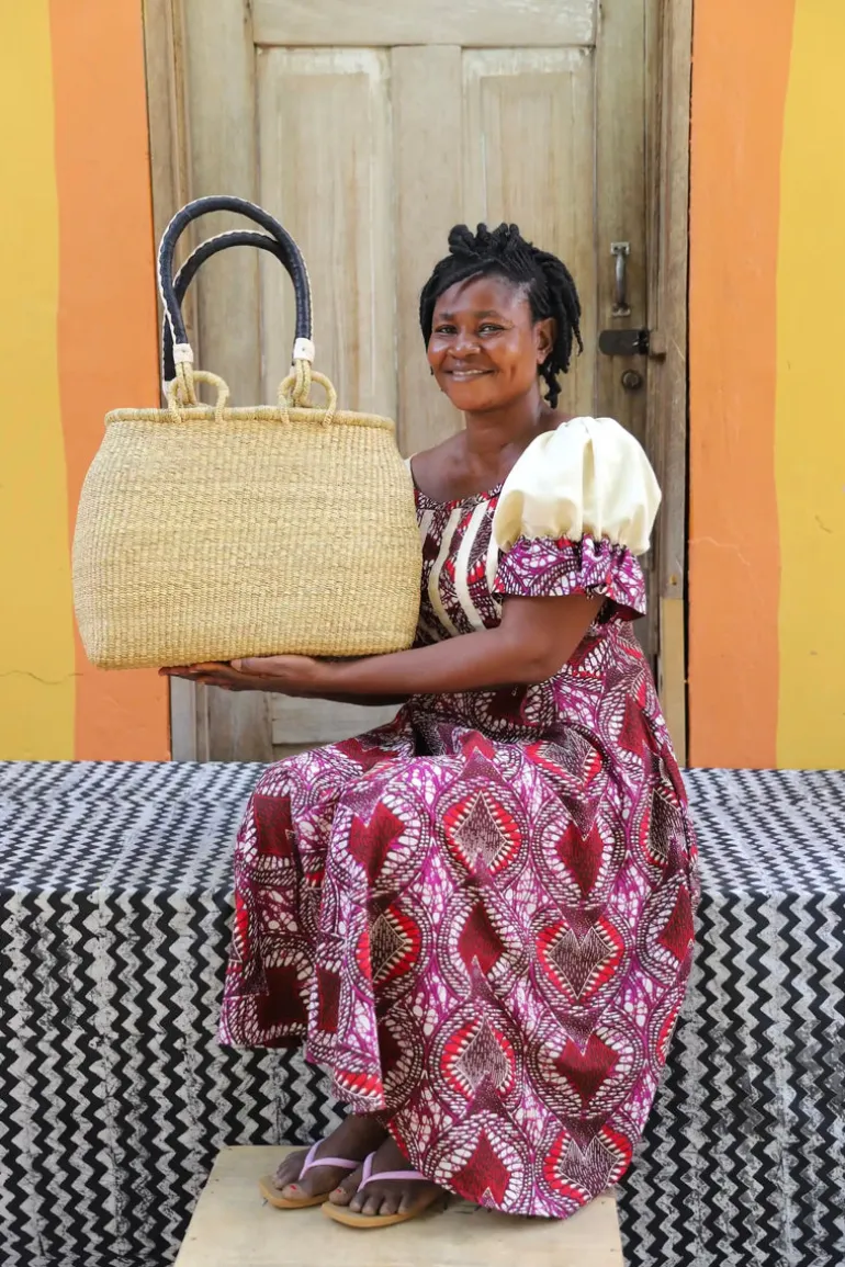 Slim Line Shoulder Bag by Selina Apasinore