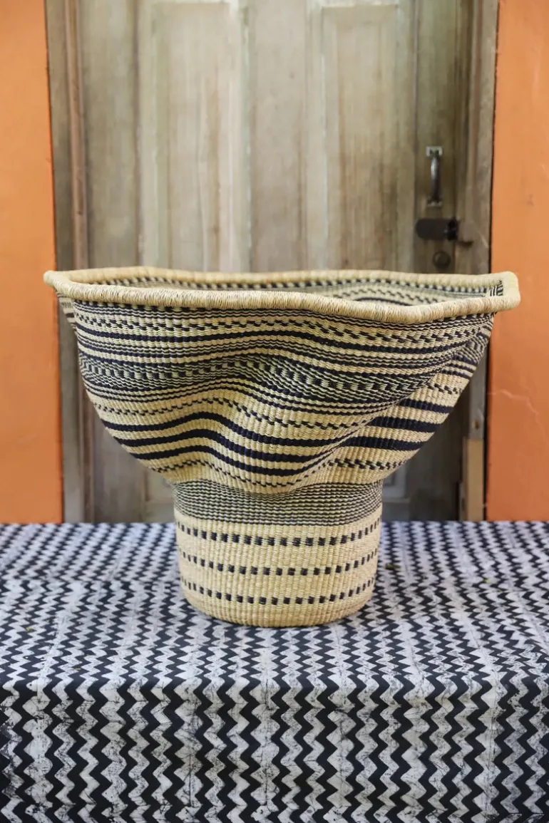 Wave Planter (Art Basket) by Nsohbillah Abisika