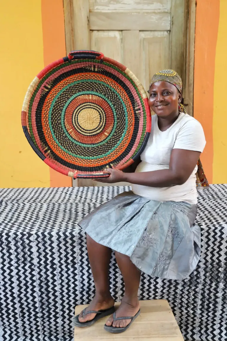 Woven Tray (Medium / DOUBLE WEAVE) by Vida Atambire
